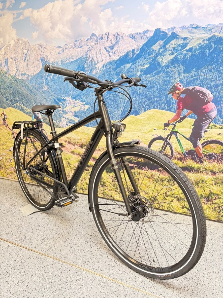 TREK District 4 Equipped TREK BLACK SATIN M 45cm M, -, -, Versnellingen, Nieuw