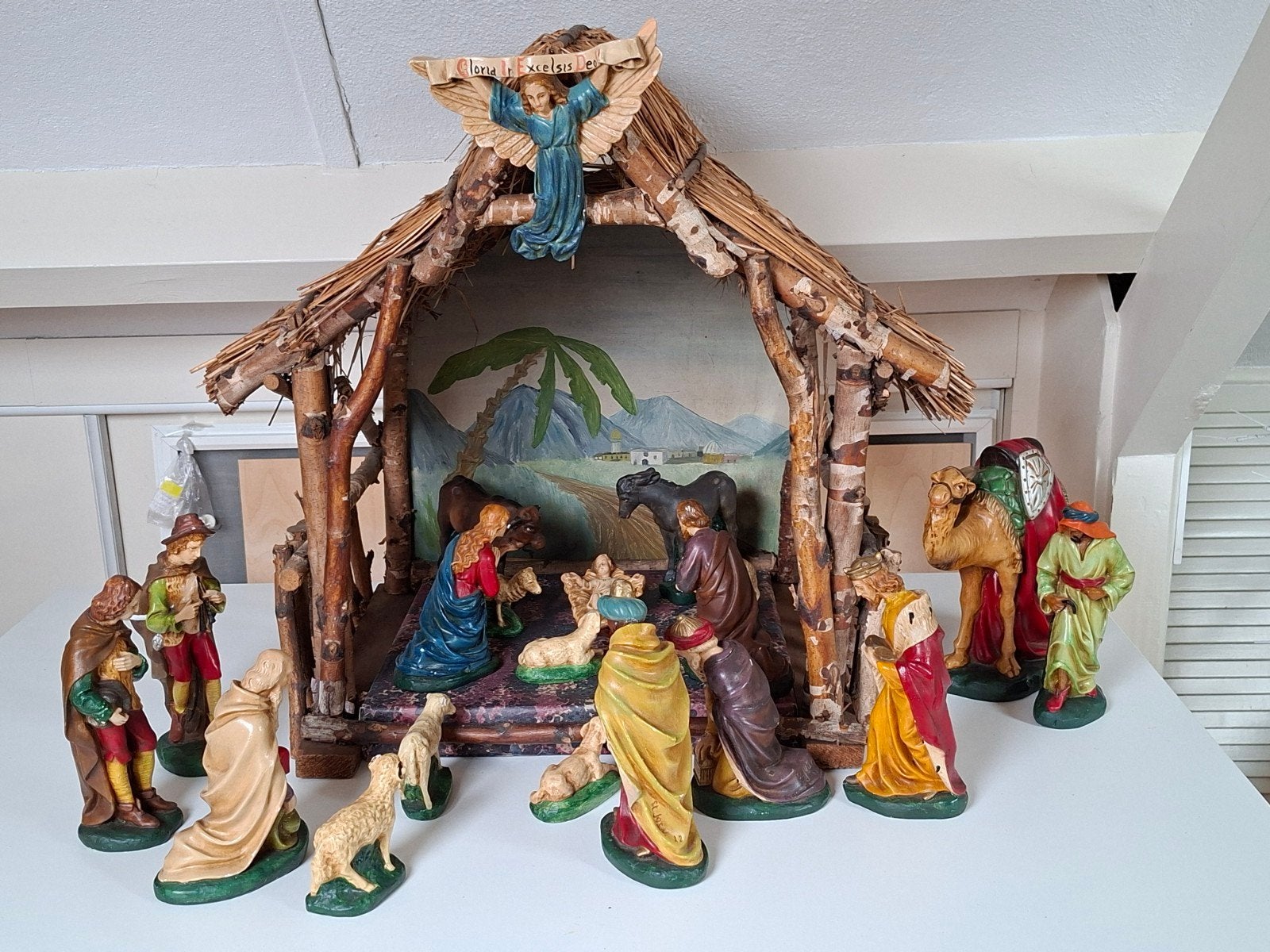 Exclusieve en authentieke Kerststal met grote Beeldengroep., Diversen, Ophalen, Gebruikt