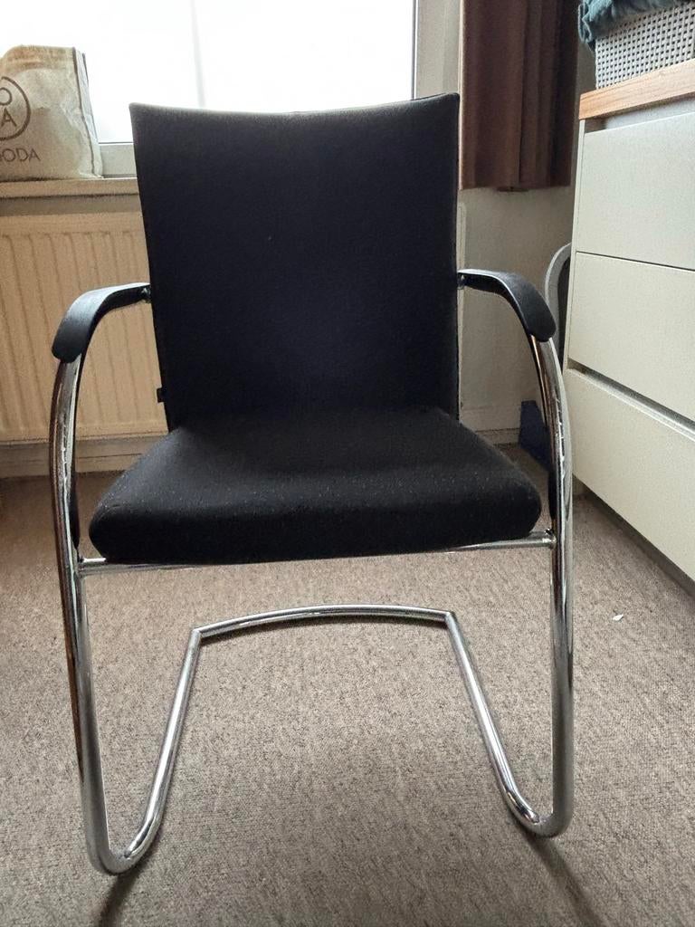 Klober Bureaustoel Zwart - Comfortabel en Stijlvol, Gebruikt, Zwart, Ophalen of Verzenden, Metaal