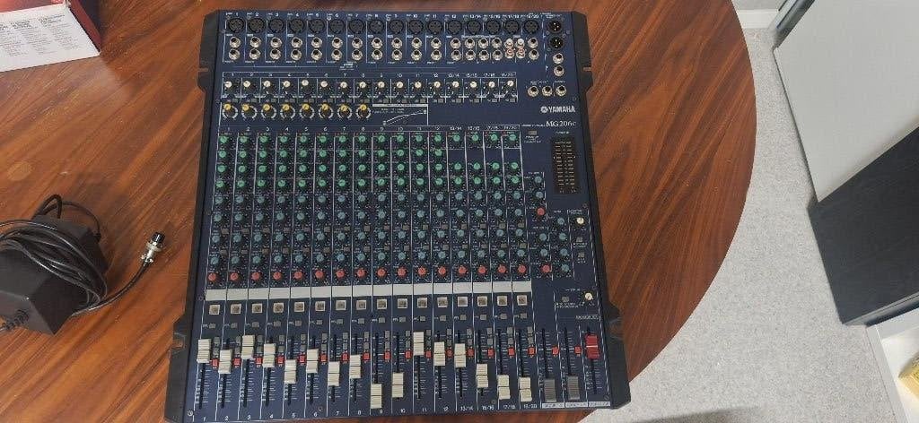 yamaha MG206c mixer, Ophalen, Gebruikt, 10 tot 20 kanalen, Microfooningang