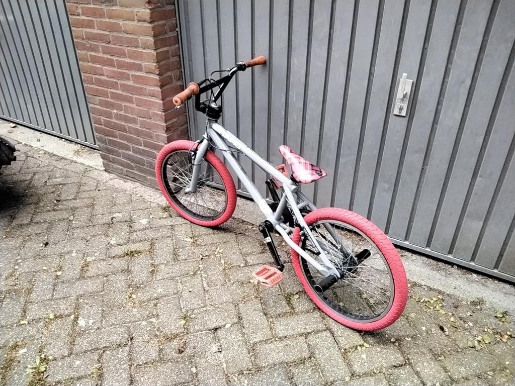 Haro BMX - Goede kwaliteit stuntfiets, Fietsen en Brommers, Gebruikt, Staal, Velgrem, 20 tot 24 inch