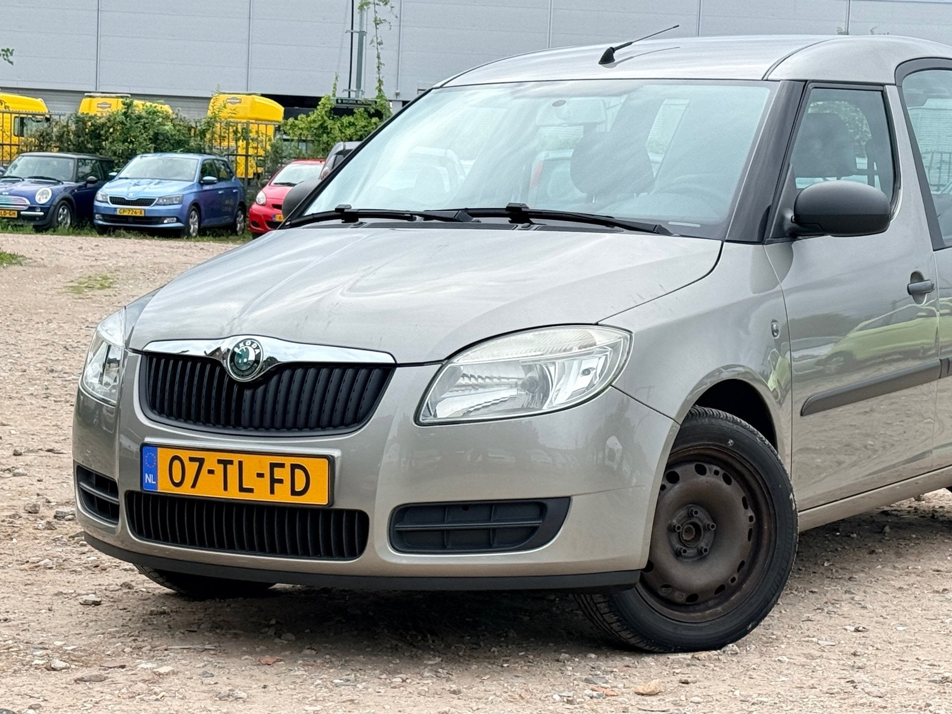 Skoda Roomster 1.4-16V/ RIJDT HEERLIJK, Voorwielaandrijving, Gebruikt, 4 cilinders, Roomster