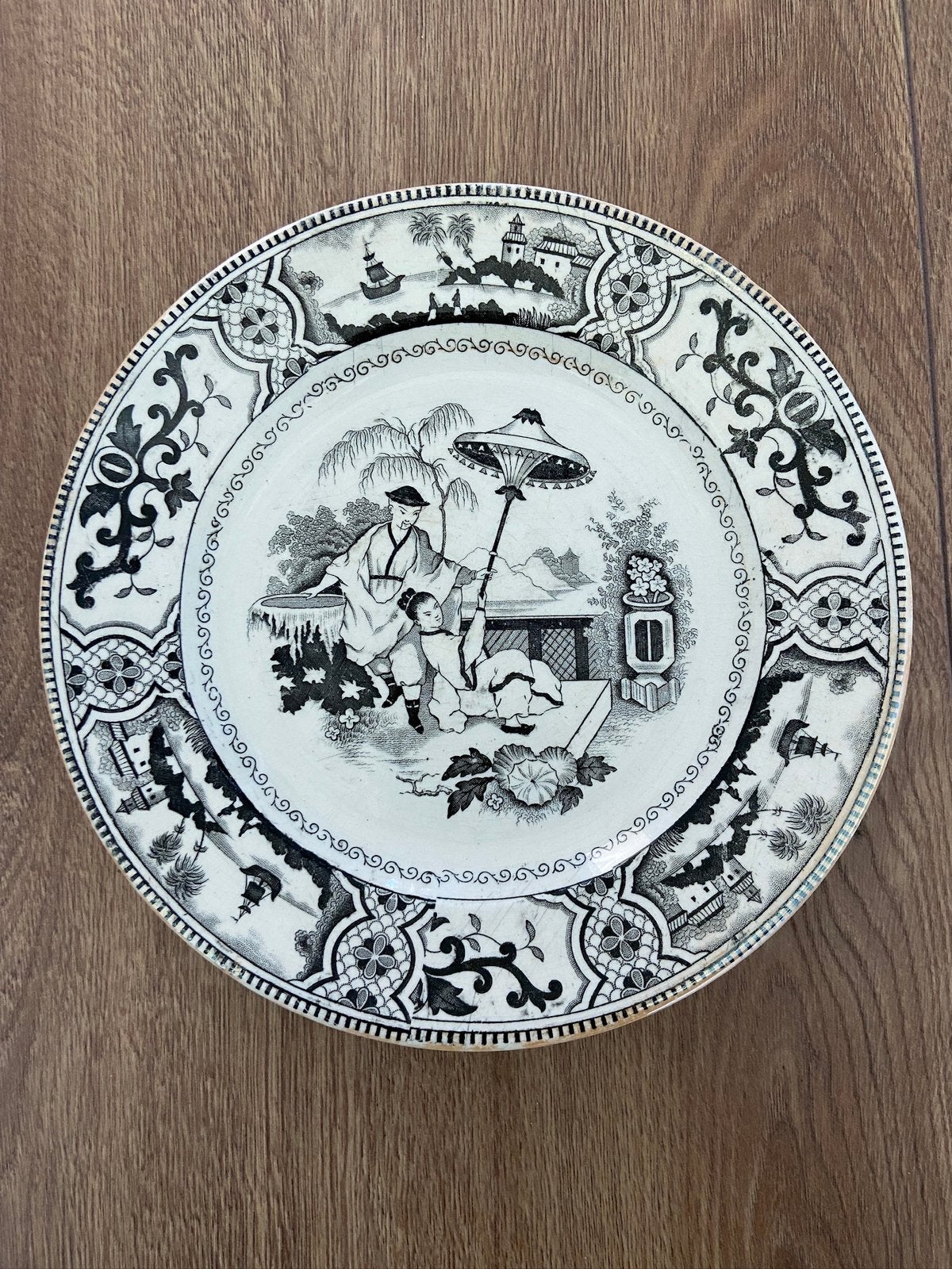 Antiek bord ontbijtbord decor PAJONG Petrus Regout chinees, Antiek en Kunst, Antiek | Servies los, Ophalen of Verzenden