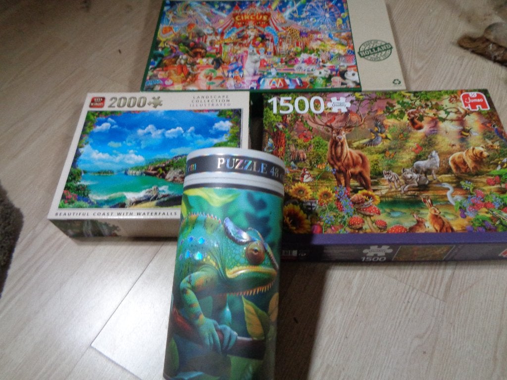 4 puzzels, Ophalen of Verzenden, 500 t/m 1500 stukjes, Zo goed als nieuw
