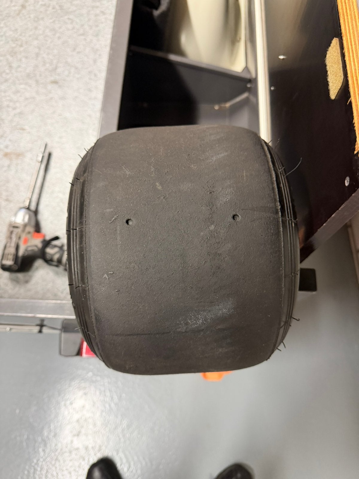 Gezocht 2 Douglas velgen Achter 210mm  steek 3x58mm, Ophalen of Verzenden, Zo goed als nieuw, Onderdelen Kart