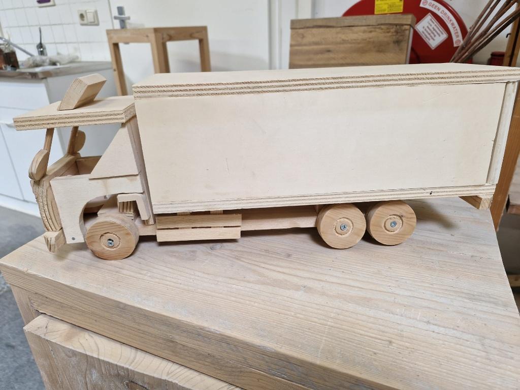 houten speelgoed handgemaakte vrachtwagen, Kinderen en Baby's, Speelgoed | Houten speelgoed, Nieuw, Rij- of Hobbelspeelgoed, Ophalen