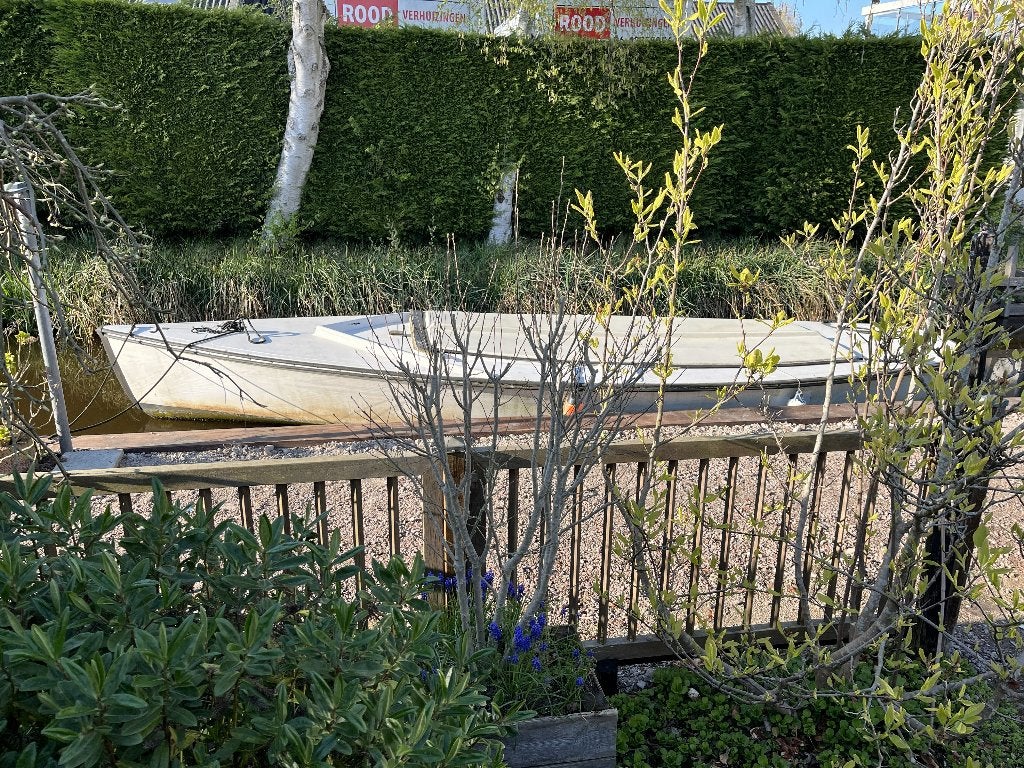 Oude polyvalk zonder mast of zeil, Ophalen, Gebruikt