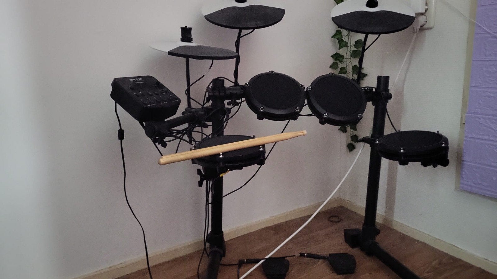 Alesis Debut Kit Elektronisch Drumstel met Stokken, Ophalen, Gebruikt, Overige merken, Elektronisch