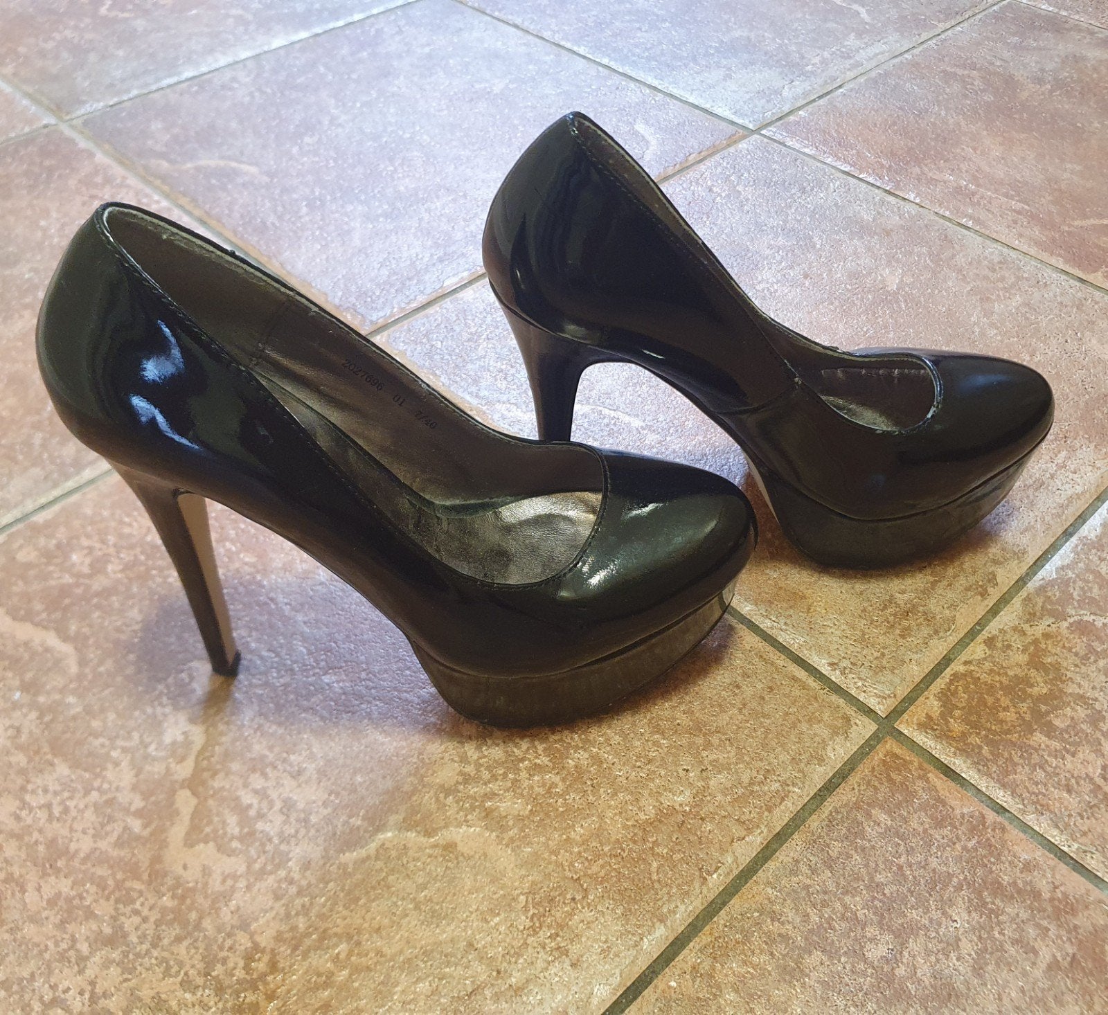 Hoge hakken high heels. Lak zwart. Mt.40, Zwart, Ophalen of Verzenden, Zo goed als nieuw, Schoenen met hoge hakken