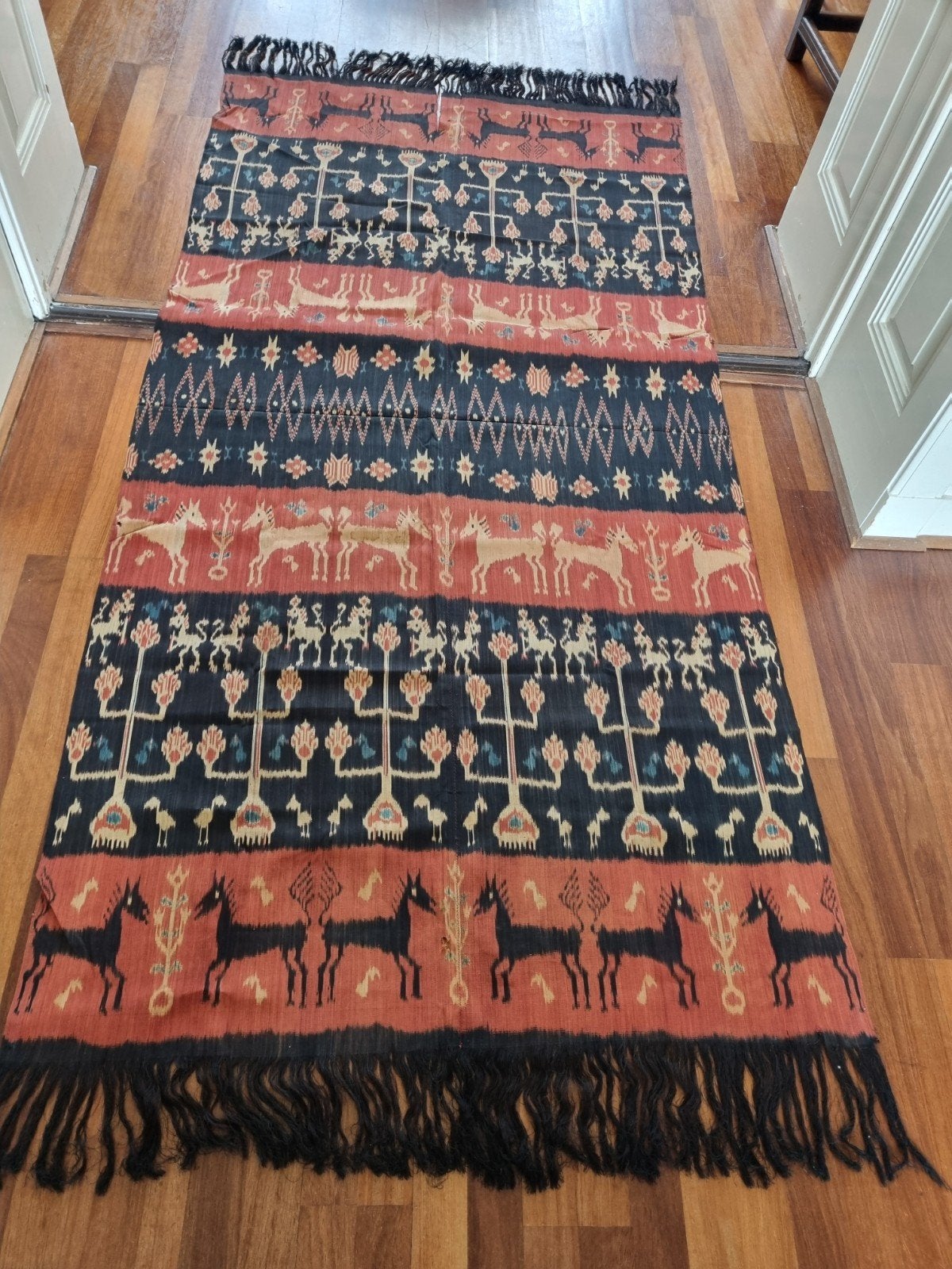 Antieke Sumbanese Hinggi kombu Ikat Oost-Indonesia, Antiek en Kunst, Ophalen