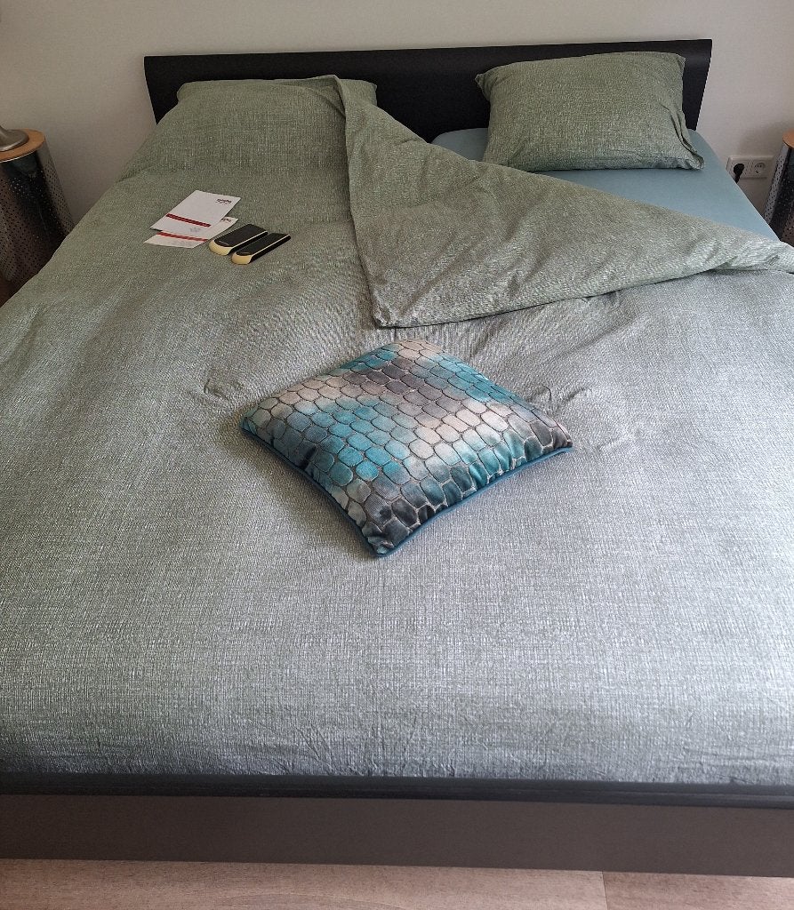2‑persoons bed met Swissflex lattenbodem, Ophalen, Zwart, Tweepersoons, 180 cm