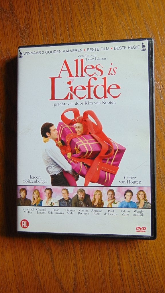 Alles is liefde dvd zgan, Cd's en Dvd's, Dvd's | Nederlandstalig, Zo goed als nieuw, Komedie, Alle leeftijden, Ophalen of Verzenden