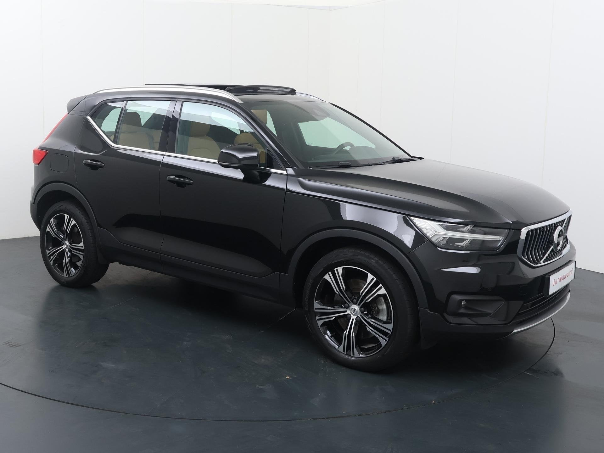 Volvo XC40 1.5 T5 Recharge Inscription | 262 PK | SoH % | Au, Auto's, Volvo, Euro 6, Zwart, Hybride Elektrisch/Benzine, 3 cilinders