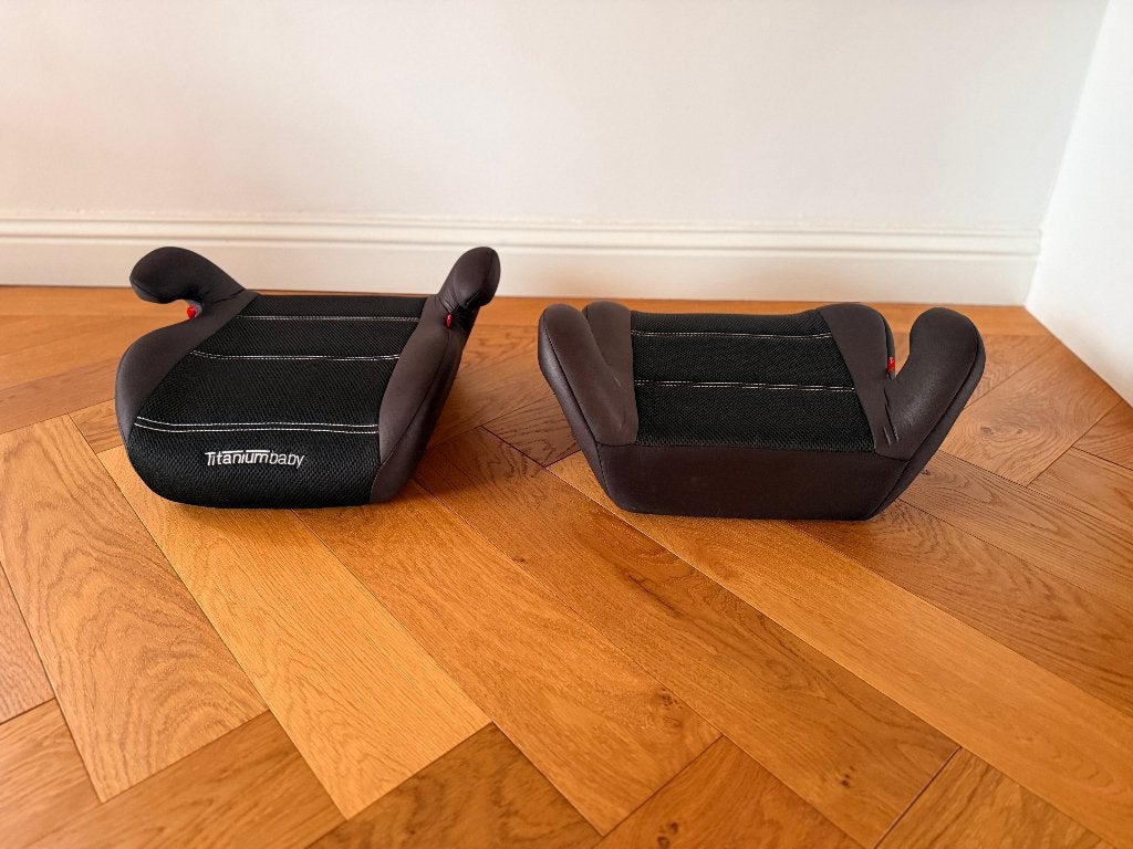 2x Titaniumbaby zitverhoger / booster – zo goed als nieuw, Autogordel, 15 t/m 36 kg, Zo goed als nieuw, Ophalen