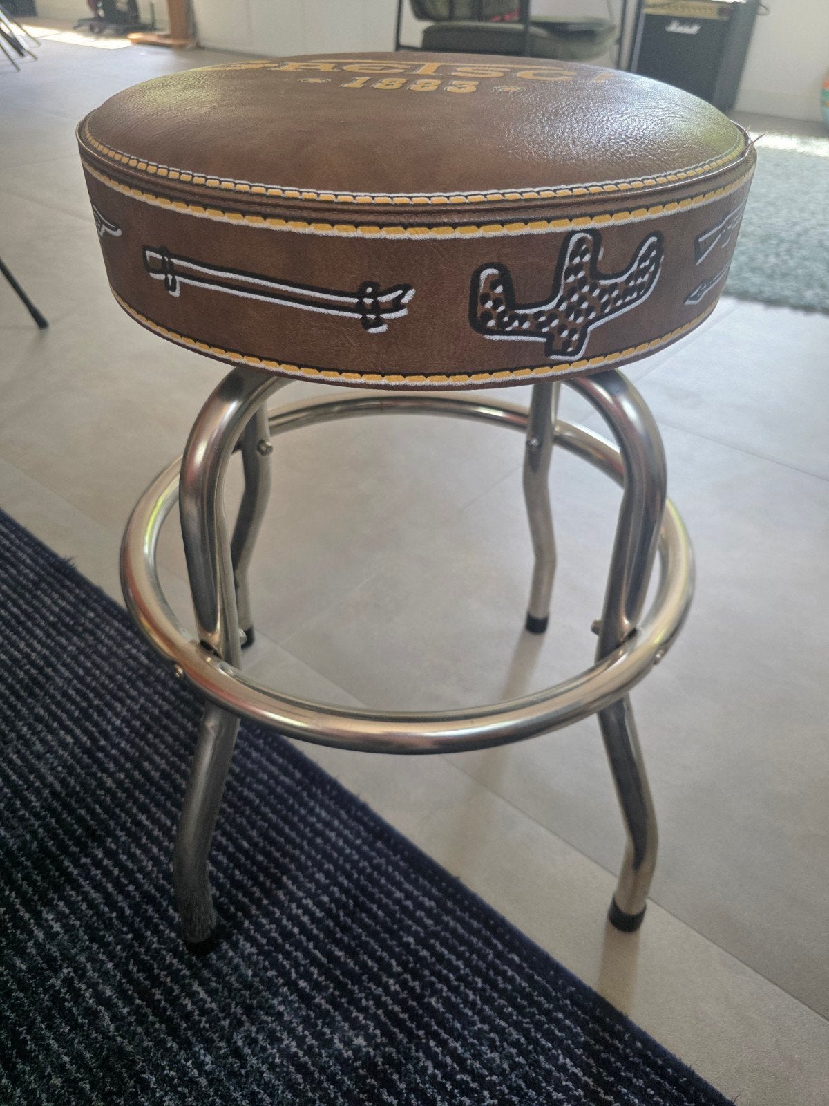 Draaibare Gretsch Gitaarkruk - Zo goed als nieuw, Huis en Inrichting, Krukjes, Ophalen, Zo goed als nieuw, Staal