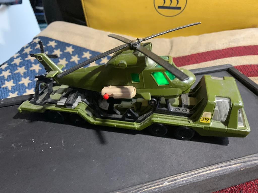 Vintage Leger Helikopter met Transportvoertuig  matchbox set, Ophalen of Verzenden, Zo goed als nieuw