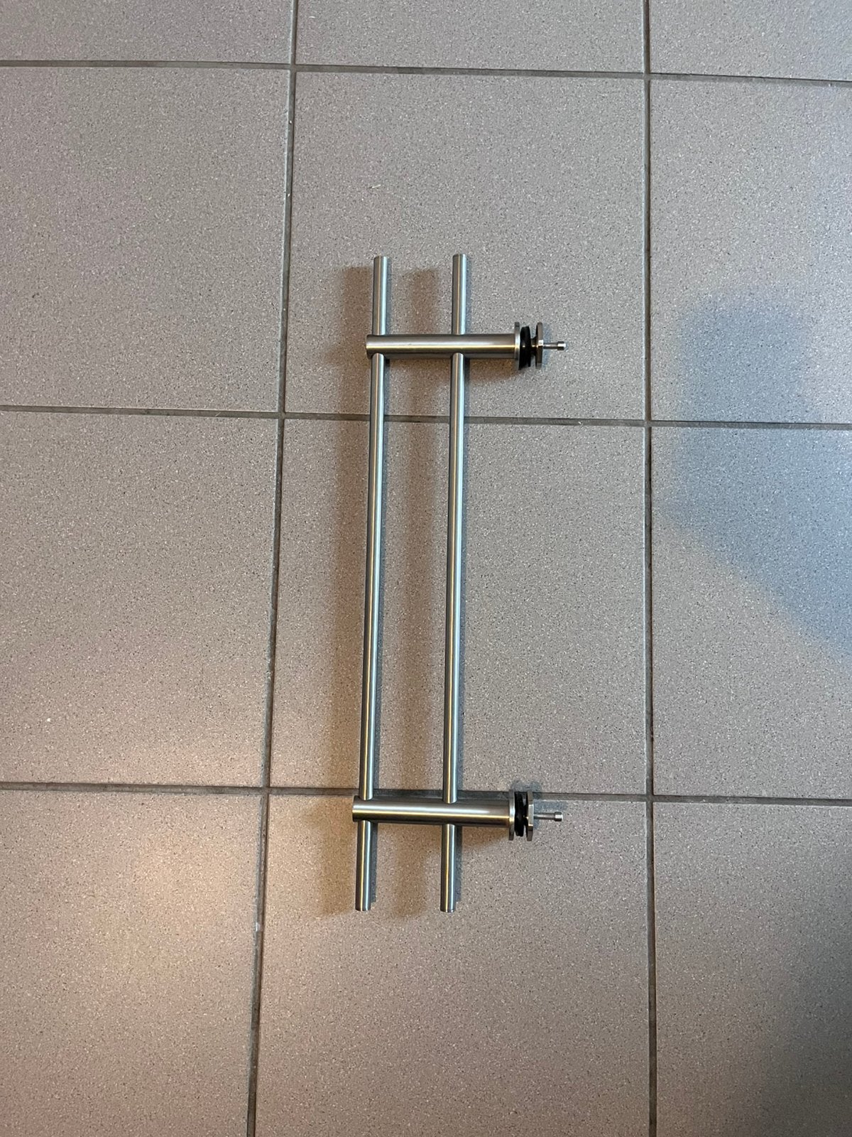 Plieger handdoekbeugel dubbel voor op designradiator, Ophalen of Verzenden, Zo goed als nieuw, Zilver