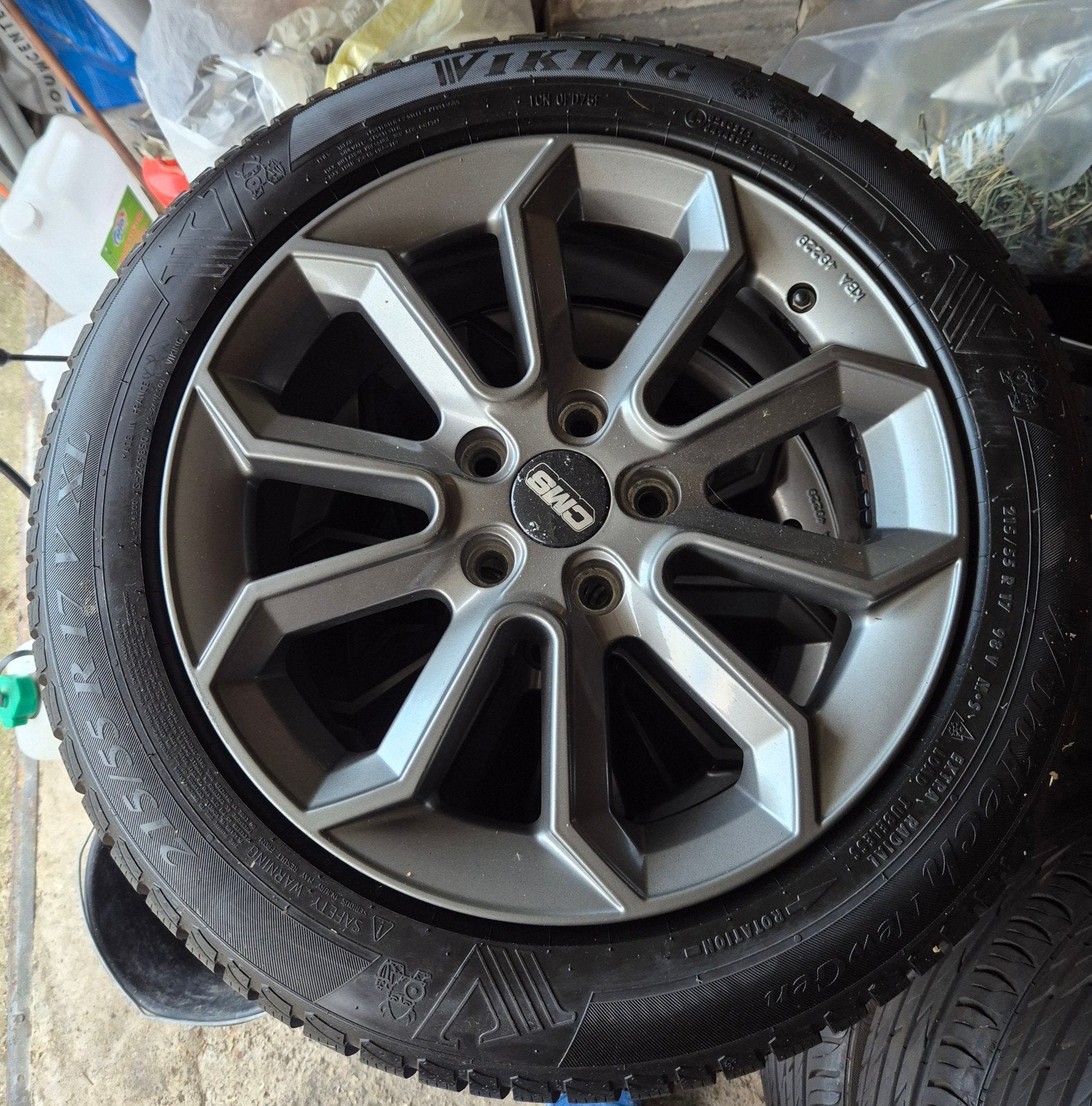 Winterbandenset inclusief velgen – 225/55 R17, Ophalen, Gebruikt, Banden en Velgen, 17 inch