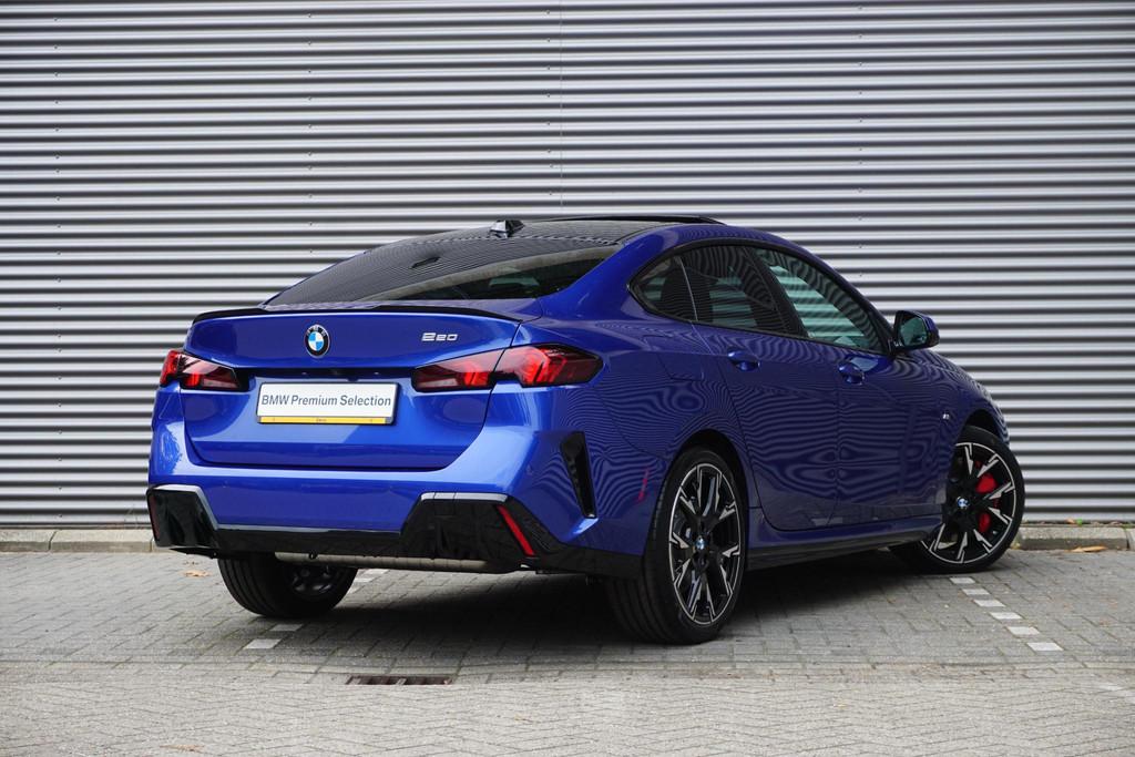 BMW 2 Serie Gran Coupe 220 | M Sportpakket Pro | Innovation, Met garantie (alle), Blauw, Origineel Nederlands, Bedrijf