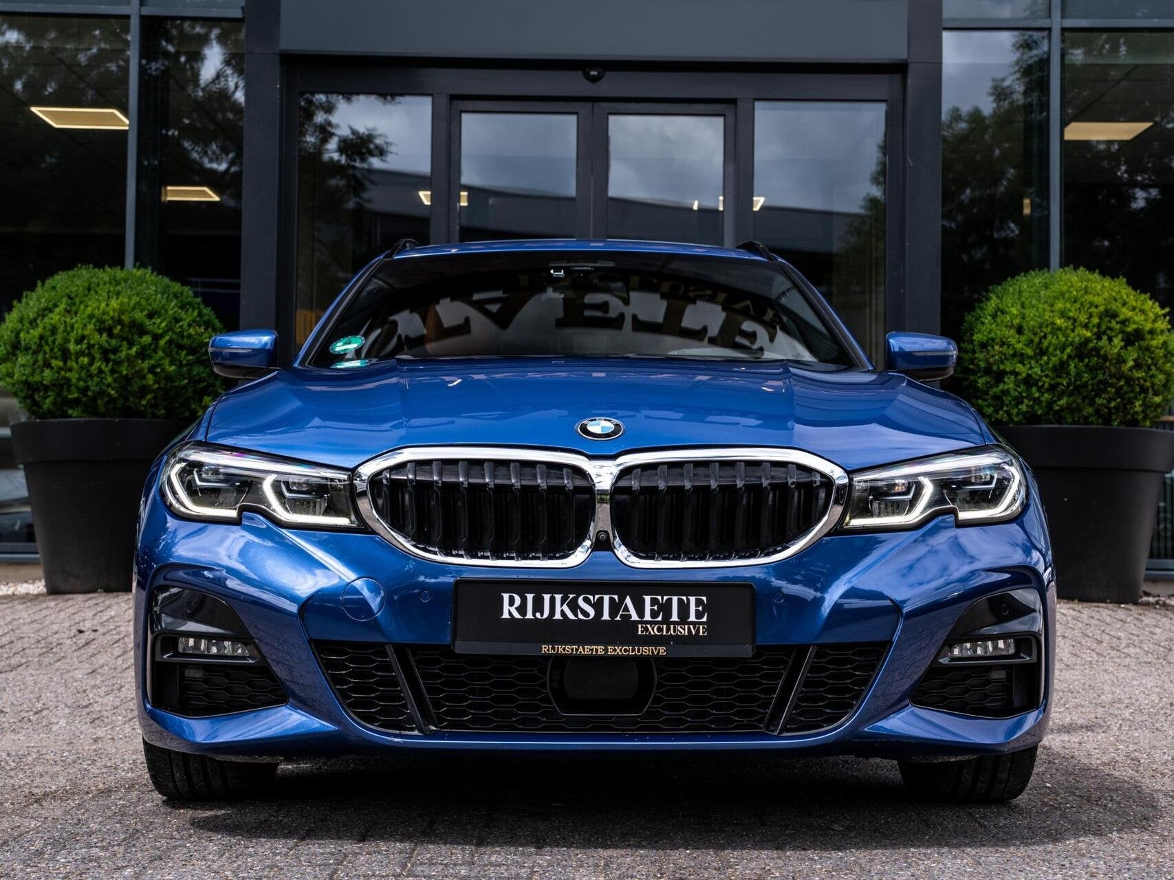 BMW 3-serie Touring 330e High Executive|H&K|HEAD-UP|360|ACC, Auto's, Achterwielaandrijving, Gebruikt, Euro 6, 4 cilinders