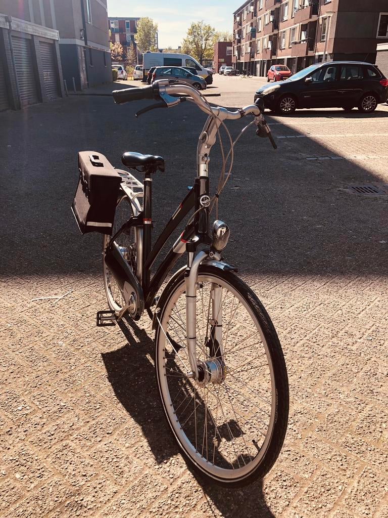 Giant damesfiets  28 inch met 8 versnellingen, Ophalen of Verzenden, Zo goed als nieuw