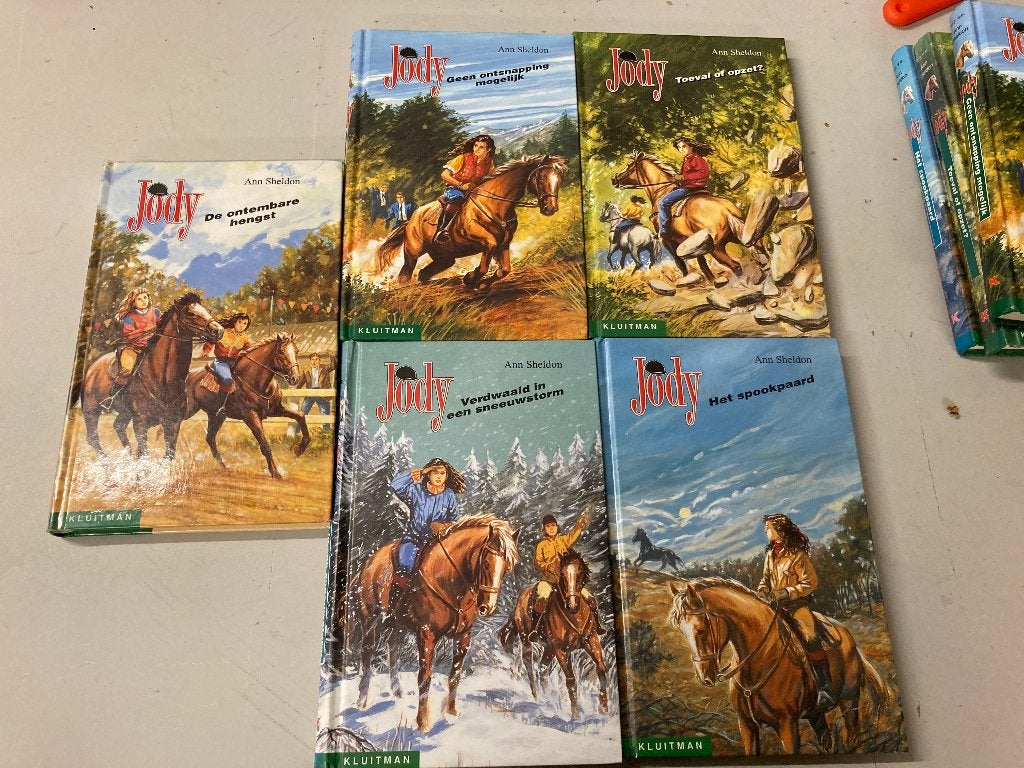 T.K. nog 4 boeken van Jody door Ann Sheldon zie lijst, Ophalen of Verzenden, Gelezen, Ann Sheldon, Fictie algemeen