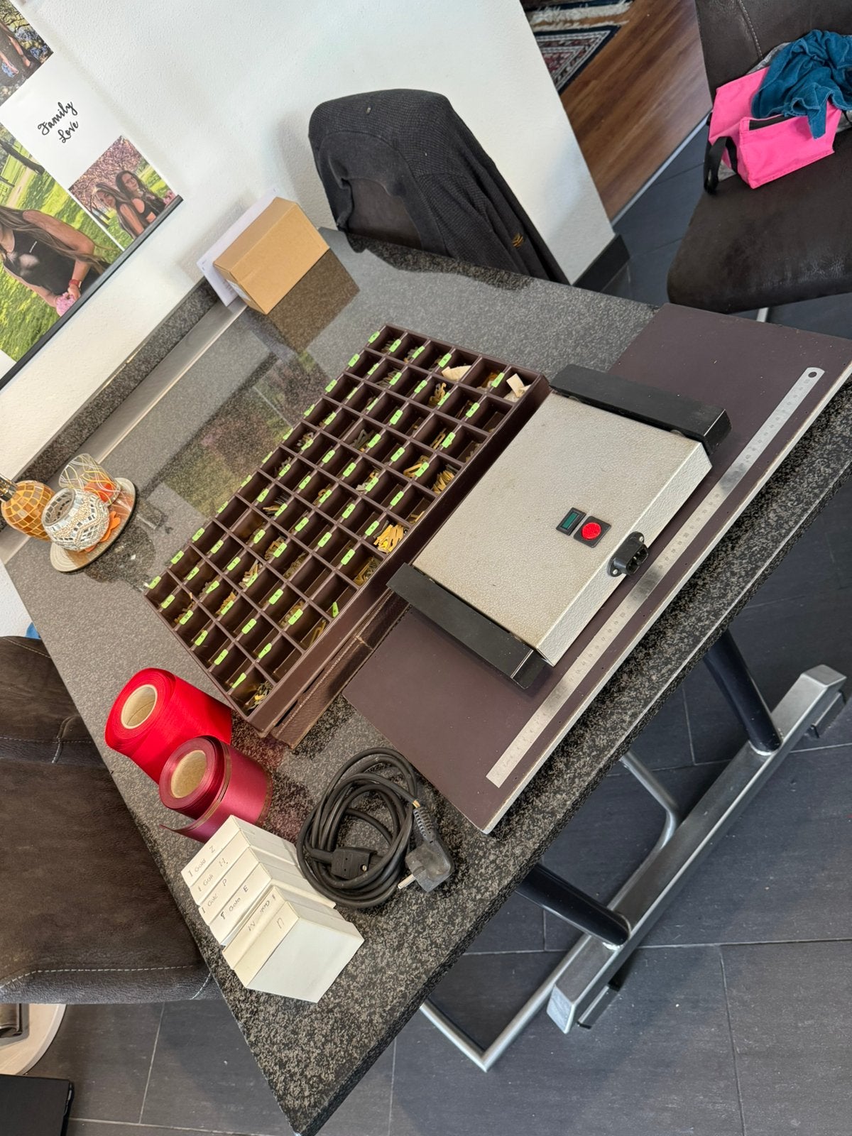 Letter doos met magneet plaat en warmelement, Ophalen, Metaal, Goud