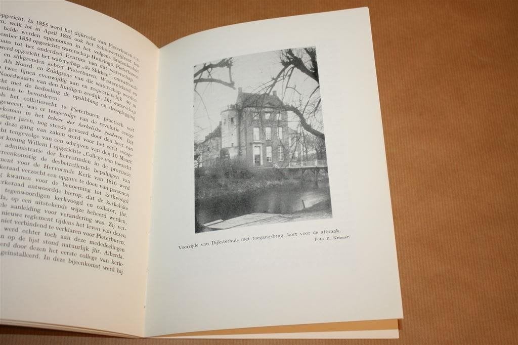 Pieterburen. Geschiedenis van kerk, kerspel en borg., Ophalen of Verzenden, Gelezen