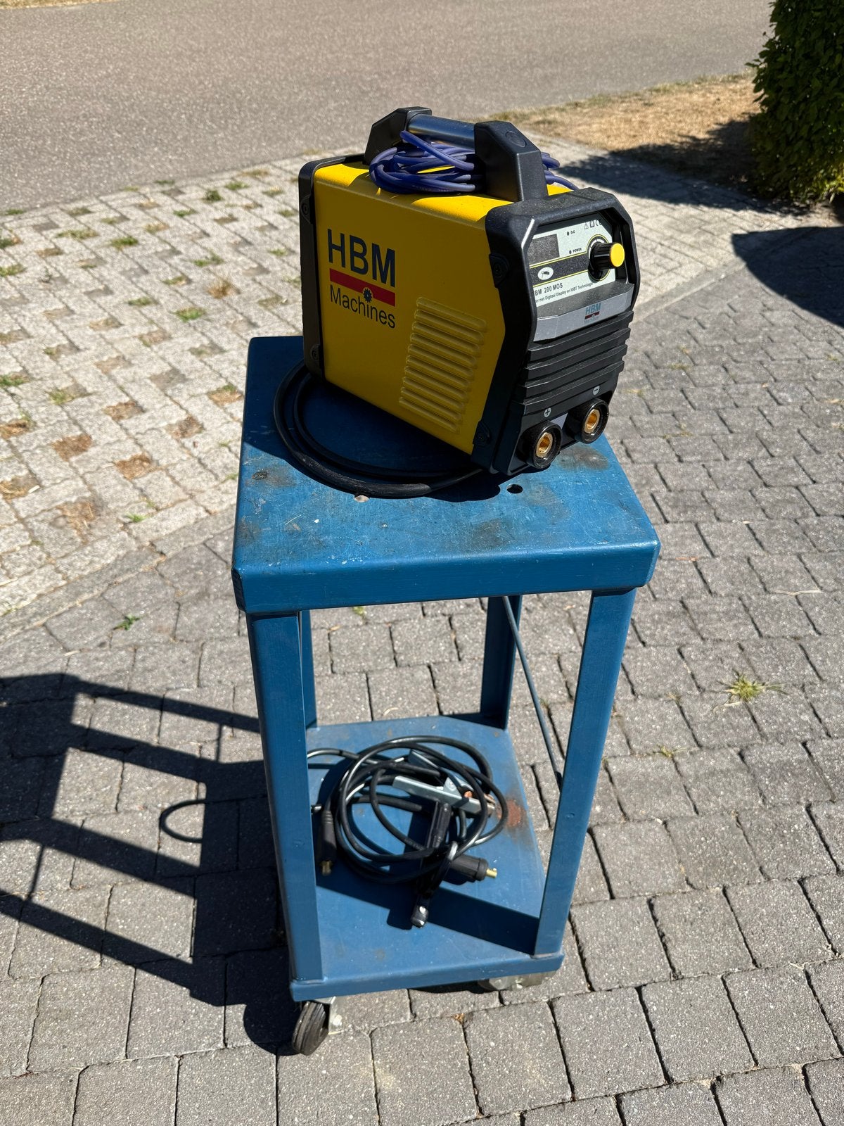 HBM 200 MOS lasapparaat met mini lastafel op wielen, Ophalen, Gebruikt, 150 tot 250 ampère, Inverter