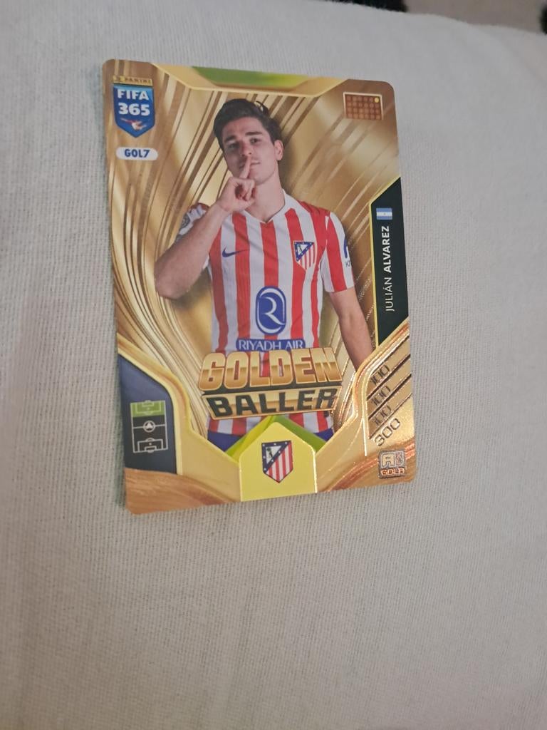 Golden Baller Julian Alvarez. Voetbal FIFA 365 ADRENALYN 26., Ophalen of Verzenden, Nieuw, Plaatje