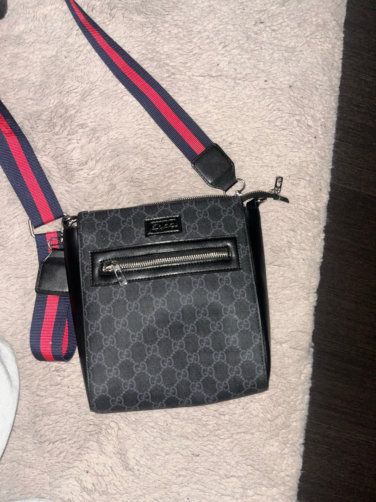 Gucci schoudertas zwart met rood/blauwe band, Sieraden, Tassen en Uiterlijk, Ophalen of Verzenden, Gebruikt, Zwart, Overige merken