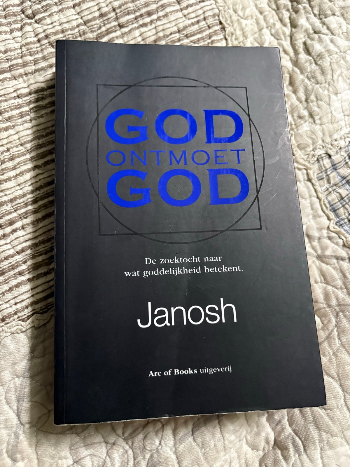 God Ontmoet God - Janosh (De zoektocht naar goddelijkheid), Ophalen of Verzenden, Zo goed als nieuw, Spiritualiteit algemeen, Achtergrond en Informatie