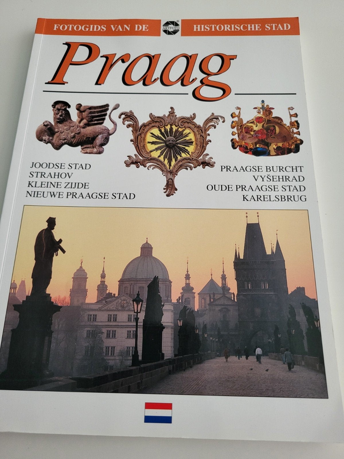 Fotogids van de Historische Stad Praag, Boeken, Europa, Ophalen of Verzenden, Zo goed als nieuw, Reisgids of -boek