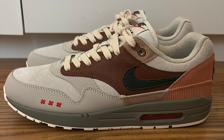 Nike air max 1 Amsterdam 42 NIEUW, Ophalen, Overige kleuren, Nieuw, Sneakers of Gympen