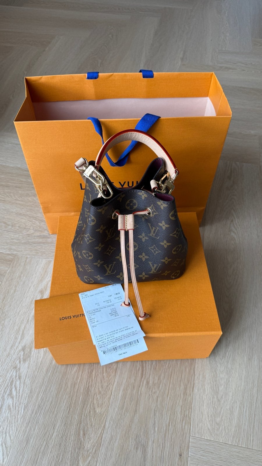 Louis Vuitton NéoNoé MM Monogram Schoudertas, Ophalen, Zo goed als nieuw, Bruin, Schoudertasje