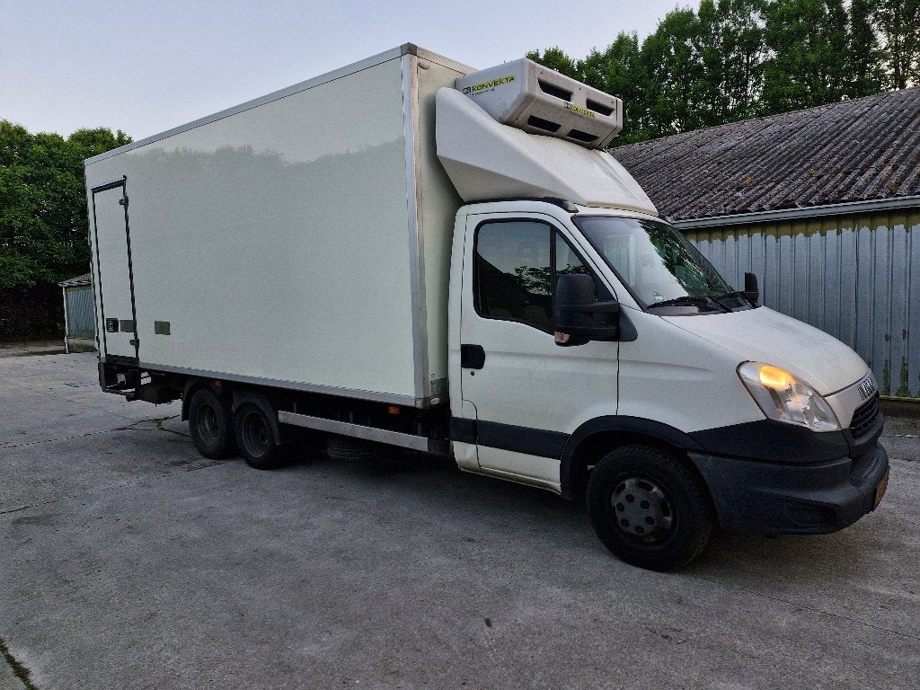 Iveco BE-koelcombinatie, Auto's, 4530 kg, Wit, Grijs, Particulier