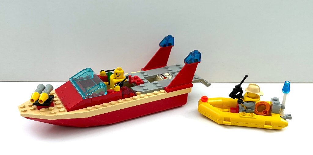 Lego Classic Town no. 6429: Brandweerboot / Blaze Responder, Lego, City, Gebruikt, Inclusief minifiguren