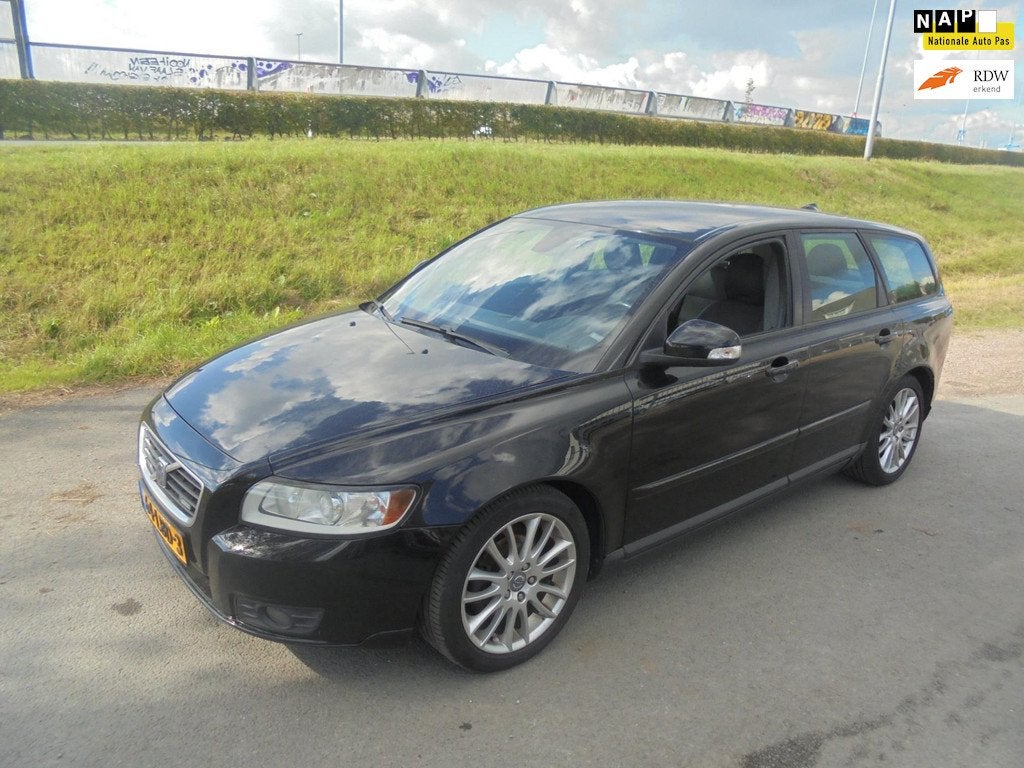 Volvo V50 Volvo V50 1.6 diesel airco lmv EXPORT PRIJS, Voorwielaandrijving, Gebruikt, 4 cilinders, 700 kg