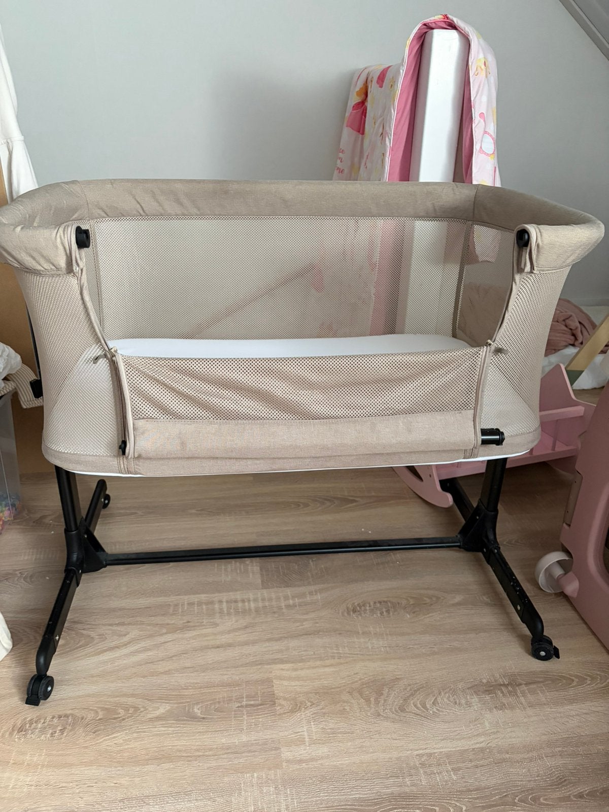 Beige co sleeper, Ophalen, Zo goed als nieuw, Wieg