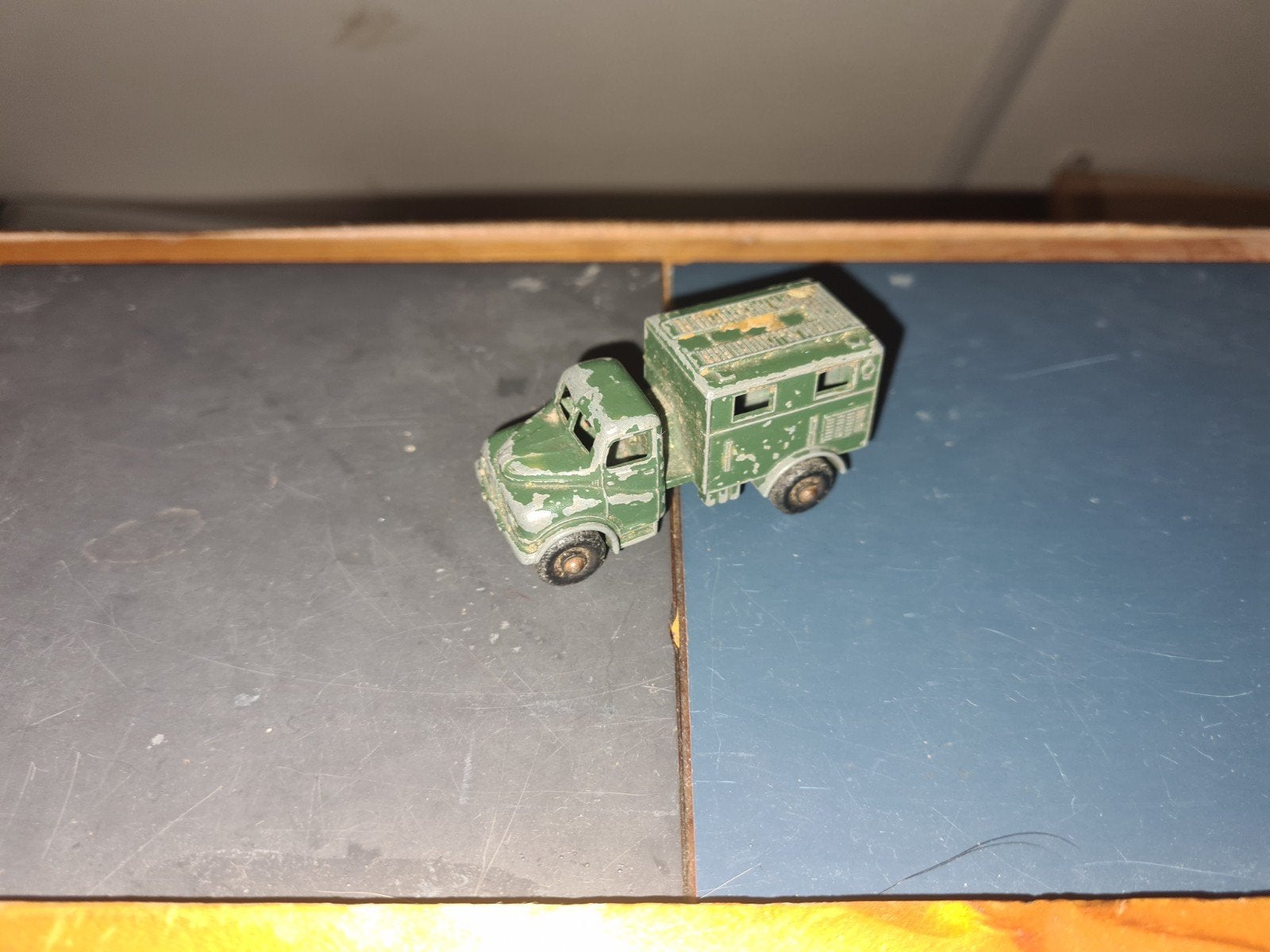 Lesny No68 Austin Mk2 radio truck, Ophalen of Verzenden, Bus of Vrachtwagen, Overige merken