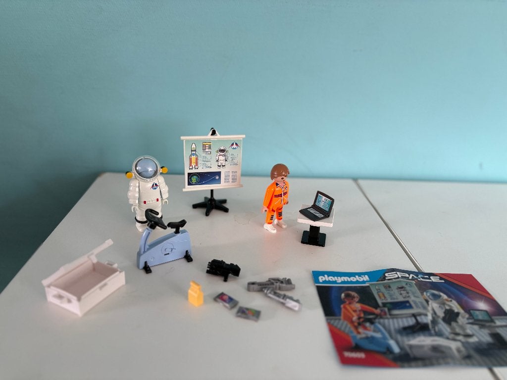 Playmobil Space Astronaut met accessoires - Set 70603, Complete set, Ophalen of Verzenden, Zo goed als nieuw, Figuren