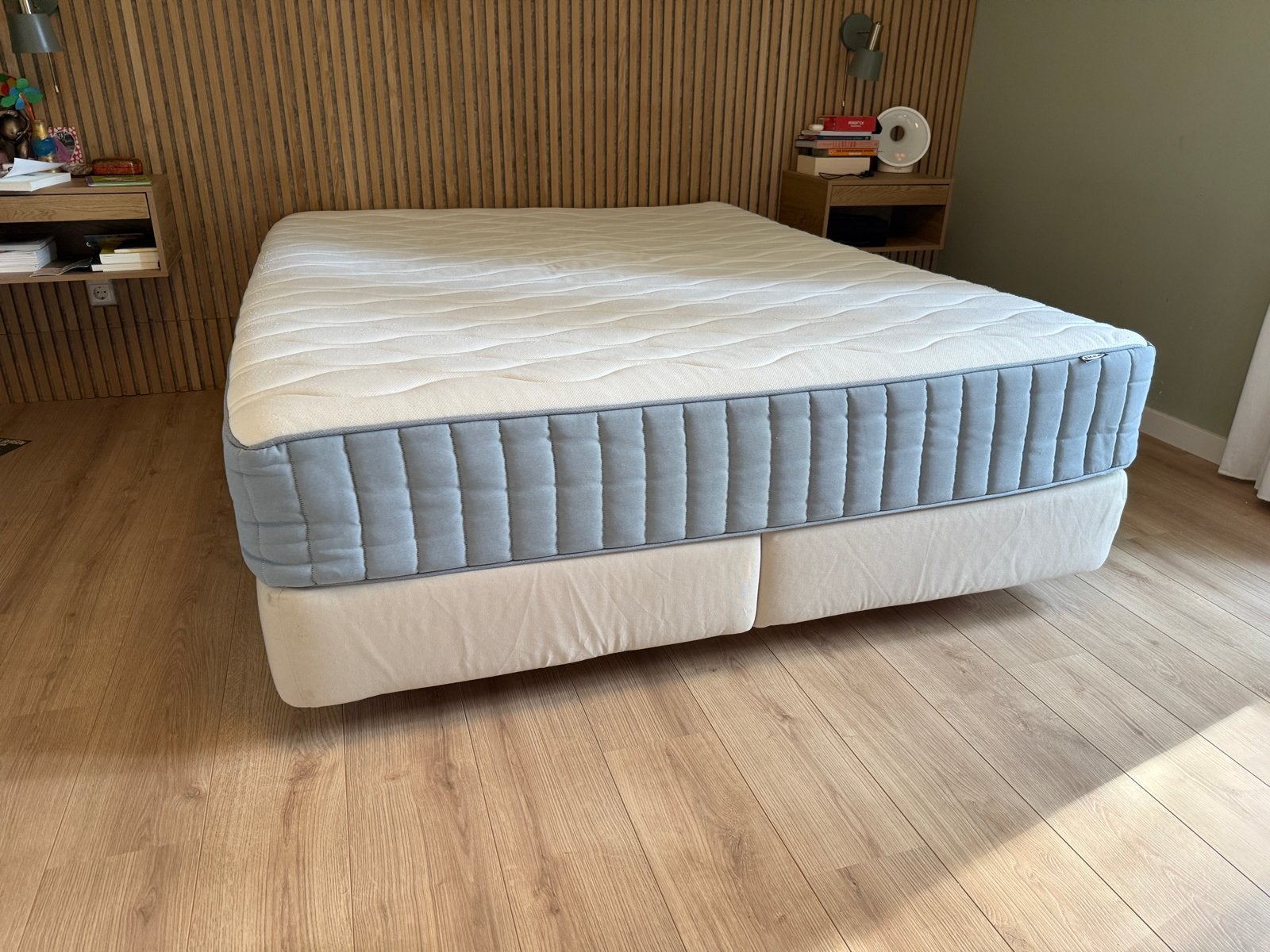IKEA Engerdal boxspring met Vågstranda matras, Ophalen, Gebruikt, Beige, Tweepersoons