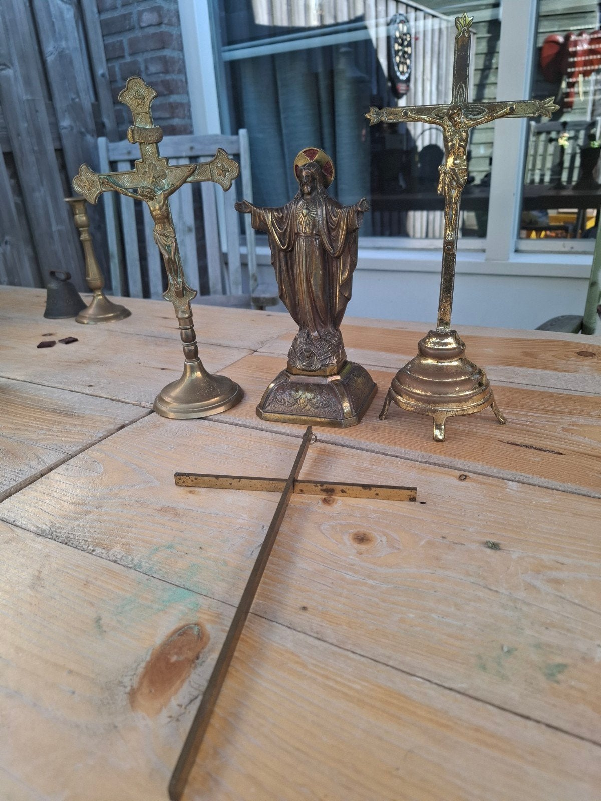Antieke bronzen kruisbeelden en Jezusbeeld, Ophalen of Verzenden