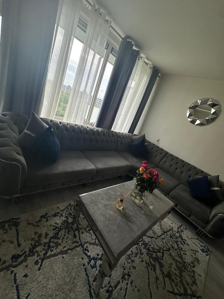 Moderne hoekbank + salontafel + eettafel set, Ophalen of Verzenden, Zo goed als nieuw