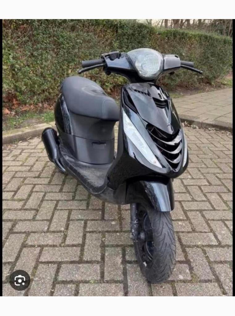GEZOCHT! ZIP 2000 125cc std op brom, Ophalen, Maximaal 45 km/u, Zip, Zo goed als nieuw