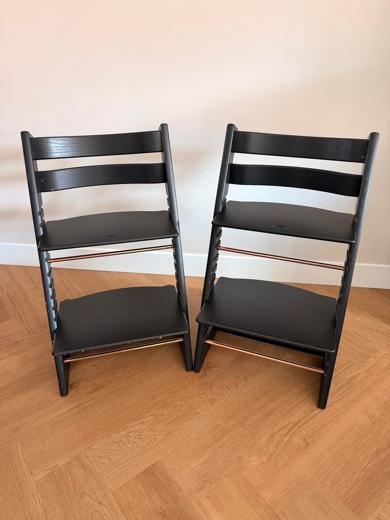2x Stokke Tripp Trapp Limited Edition Black Oak, Ophalen, Gebruikt, Meegroeistoel, Aanschuifbaar