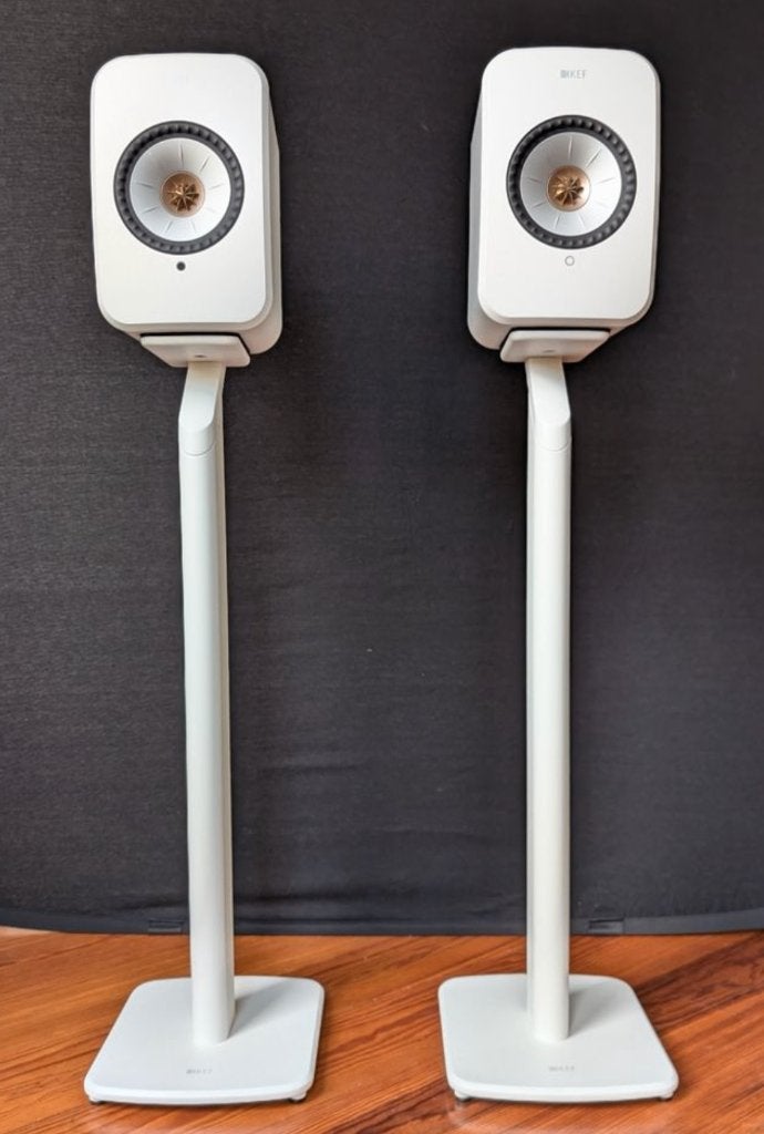 KEF LSX II met S1 stands, mineral white
