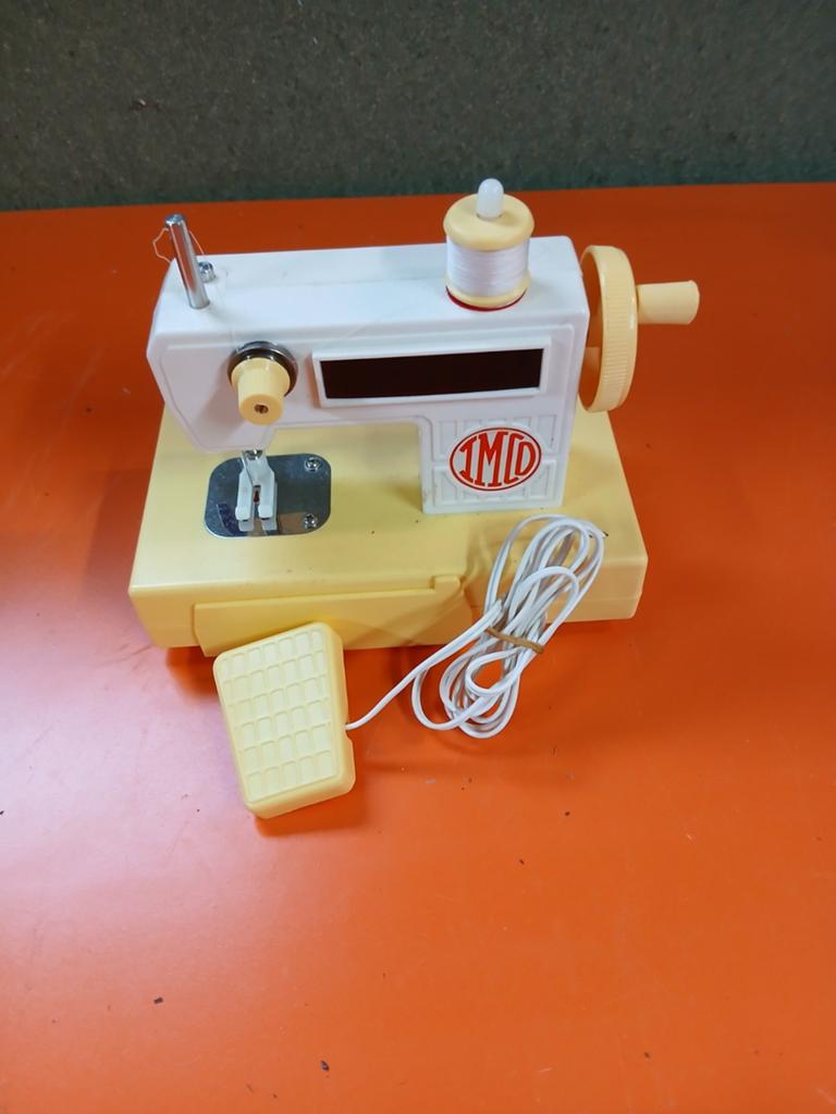 Vintage kindernaaimachinetje, Ophalen of Verzenden, Overige typen