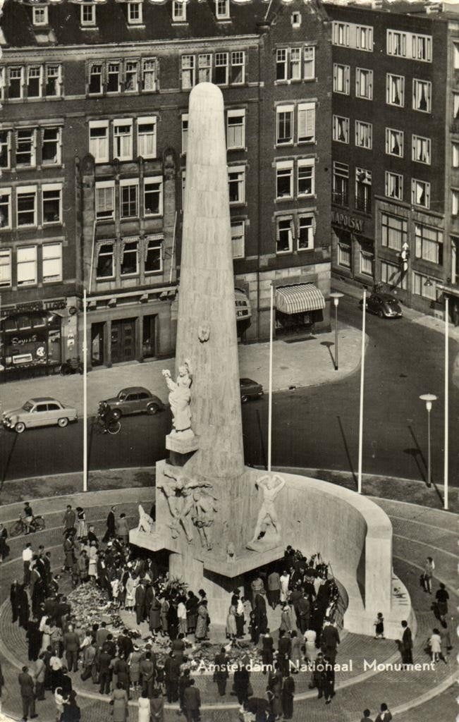 Amsterdam, Nationaal Monument - volk auto - ongelopen, Ophalen of Verzenden, 1940 tot 1960, Ongelopen, Noord-Holland