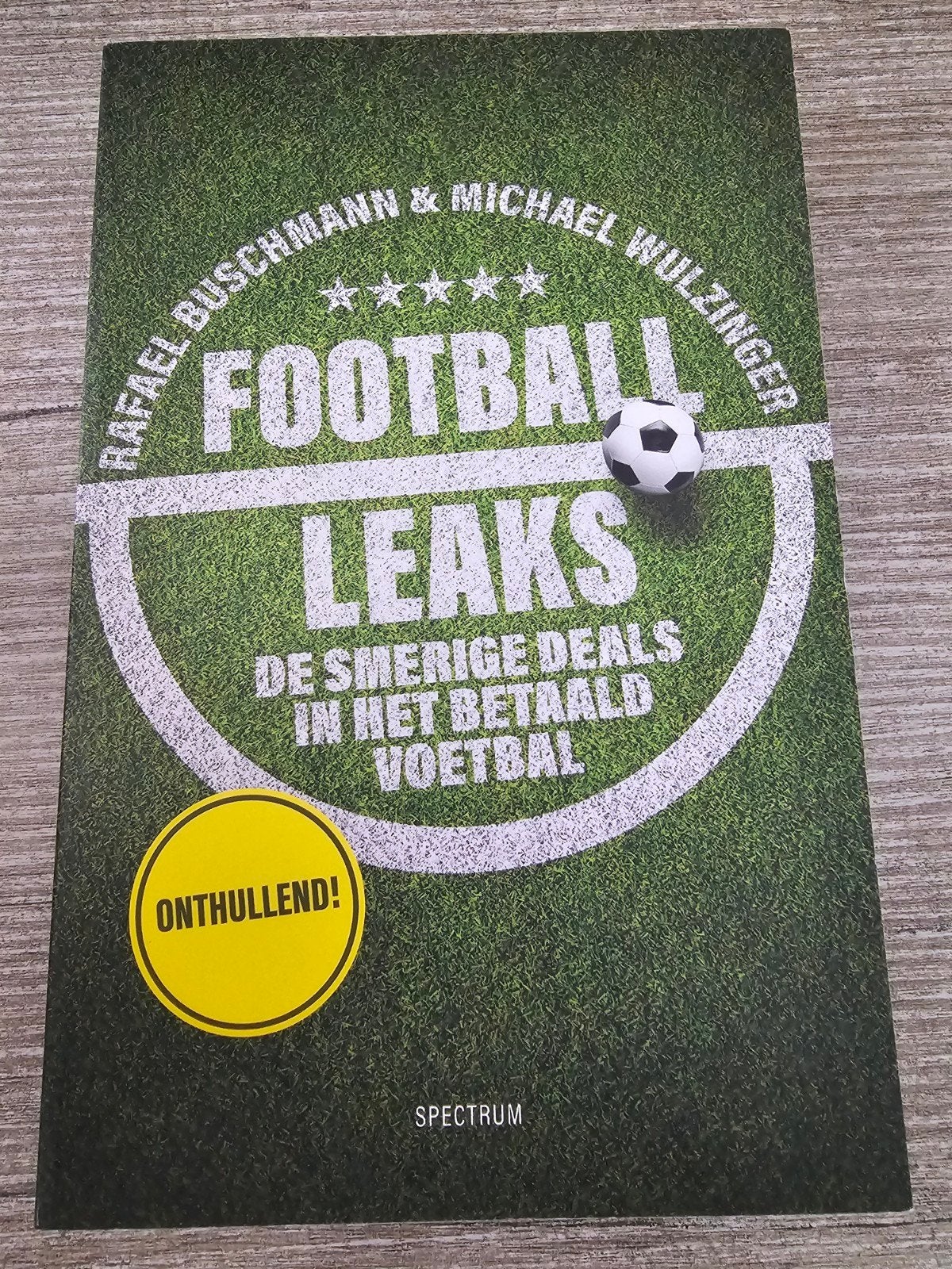Football Leaks: De smerige deals in het betaald voetbal, Boeken, Ophalen of Verzenden, Gelezen, Rafael Buschmann & Michael Wulzinger